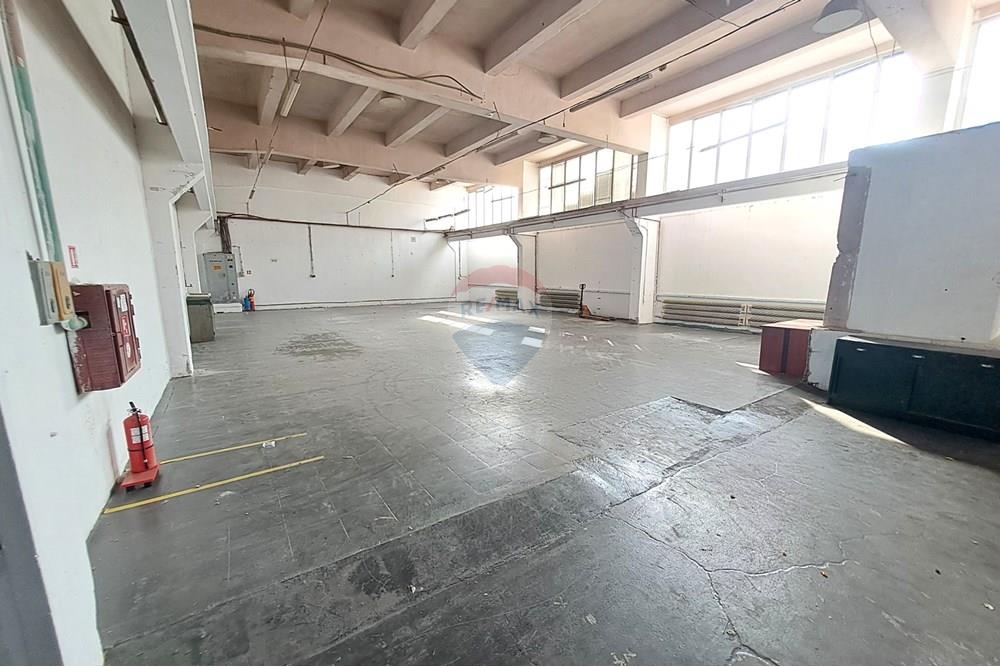 Индустриална сграда - Под наем - гр. Русе, Област Русе, България - 20251021_135921.JPG - 360451036-38