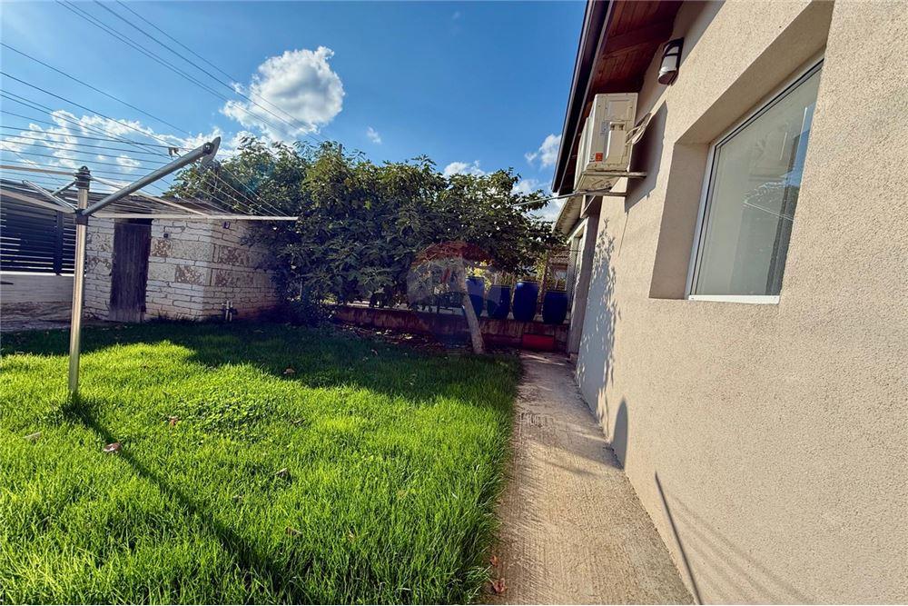 Градска къща - За продажба - гр. Балчик, Област Добрич, България - Озеленен и аранжиран двор с релакс зона, барбекю и басейн - Двор - 360321025-245