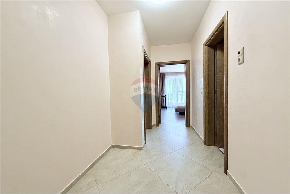 Апартамент - Под наем - к.к. Чайка, Област Варна, България - Просторен коридор - Коридор - 360321025-242