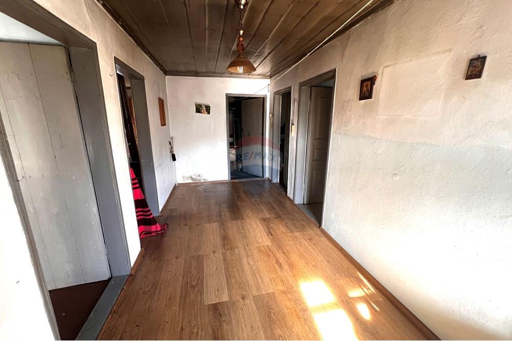 Селска къща - За продажба - гр. Елена, Област Велико Търново, България - 20241104_103600373_iOS.jpg - 360431001-618