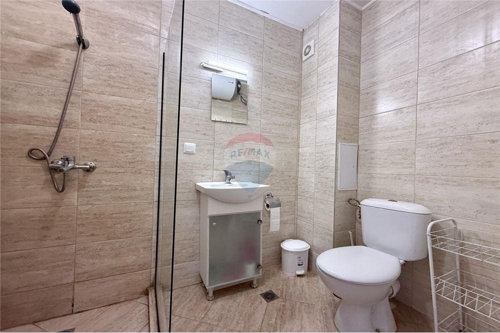 Апартамент - Под наем - гр. Балчик, Област Добрич, България - Баня и тоалетна в едно помещение - Баня - 360321025-232