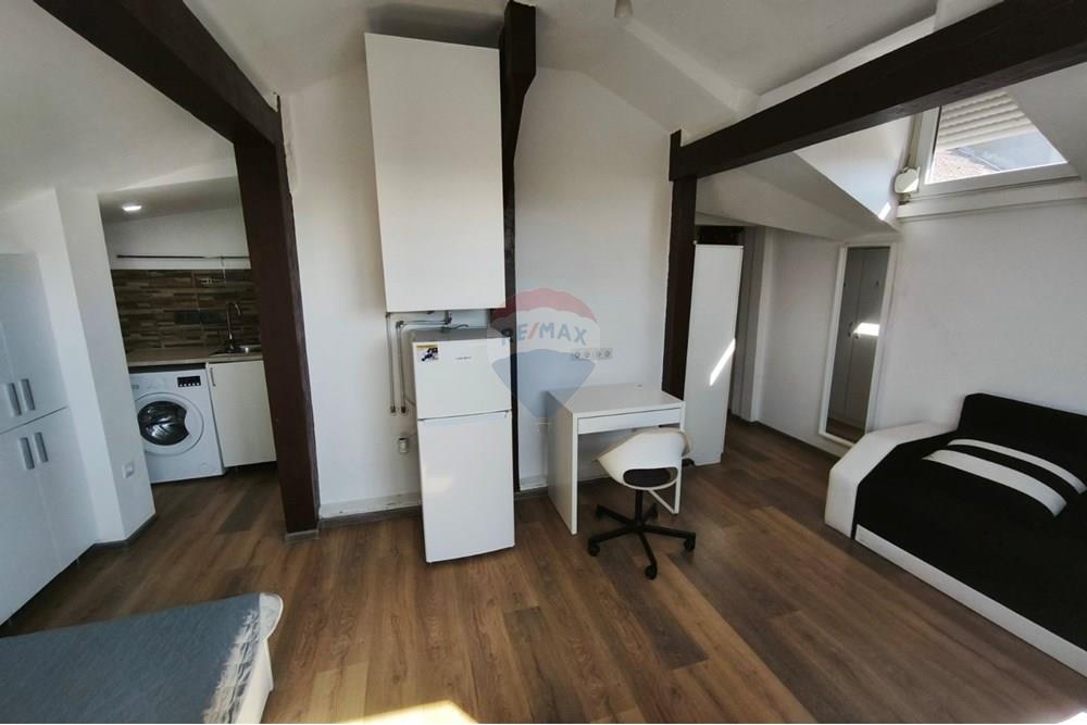 Condo/Apartment - For Rent/Lease - гр. Варна, Област Варна, Болгария - 2.jpg - Living Room - 360391040-52