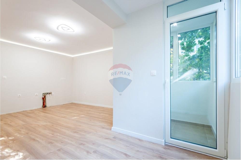 Апартамент - За продажба - гр. Варна, Област Варна, България - viber_изображение_2025-10-19_22-21-28-553.jpg - 360301018-160