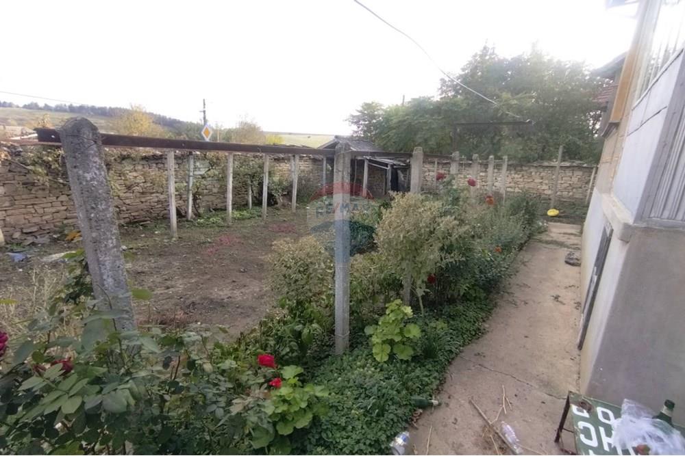 Vikend - Prodamo - с. Долна Липница, Област Велико Търново, България - viber_изображение_2025-10-22_09-12-27-092.jpg - 360431027-9