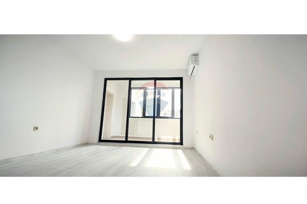 Апартамент - За продажба - гр. Варна, Област Варна, България - viber_изображение_2025-10-29_15-32-34-893.jpg - Всекидневна/Трапезария - 360511010-93