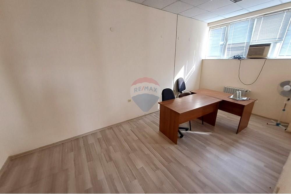 Индустриална сграда - Под наем - гр. Русе, Област Русе, България - 20251021_141322.JPG - 360451036-38