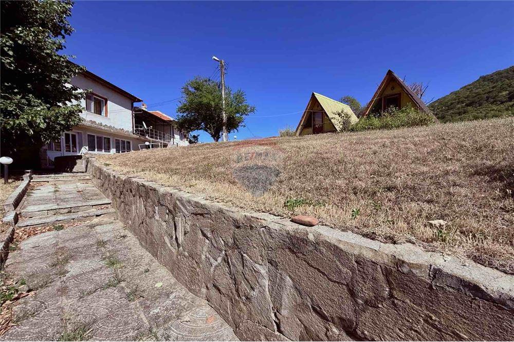 Имение - За продажба - с. Аспарухово, Област Варна, България - Дворно място - Двор - 360321025-228