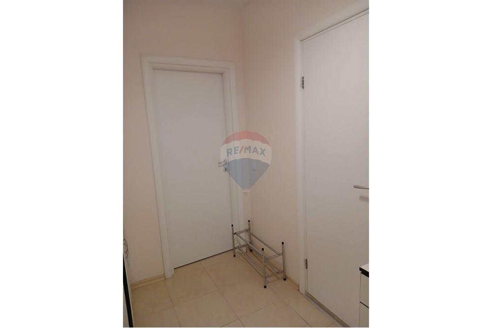 Appartement - À louer - к.к. Св. Св. Константин и Елена, Област Варна, България - вход коридор.jpg - 360301027-137