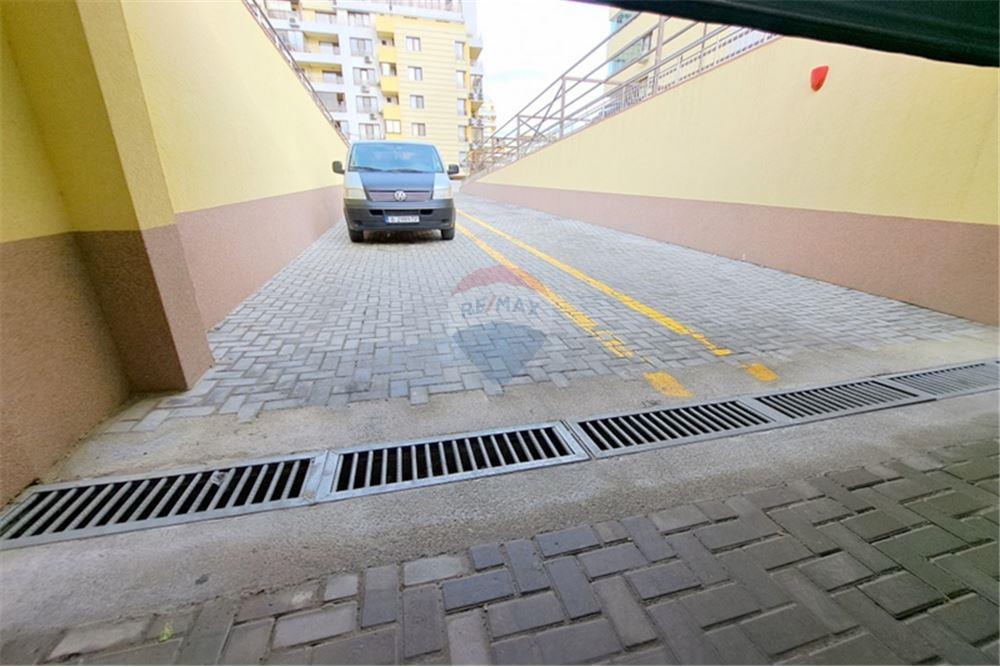 Condo/Apartment - For Rent/Lease - Varna, Varna, Bulgaria - Garage - 360511002-980