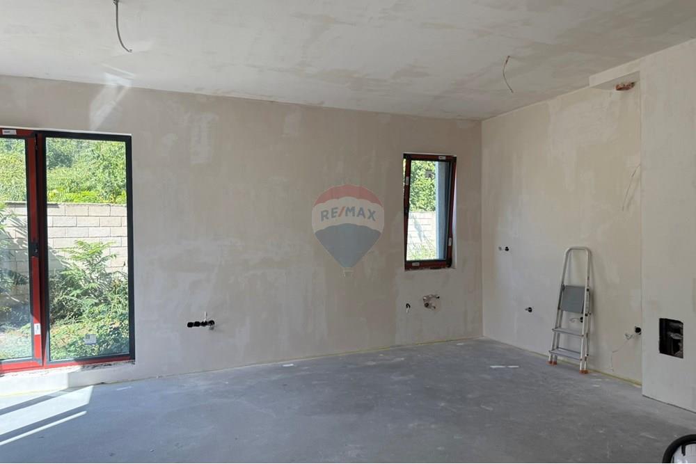 Konak - Satılık - м-т Манастирски рид, Област Варна, България - 0-02-05-244b373e1021ddb60f6e05b772f58707d58fddbe1802a6fe113bf894f5c1c3c0_cb6bca8acefc39ad.jpg - 360481026-16