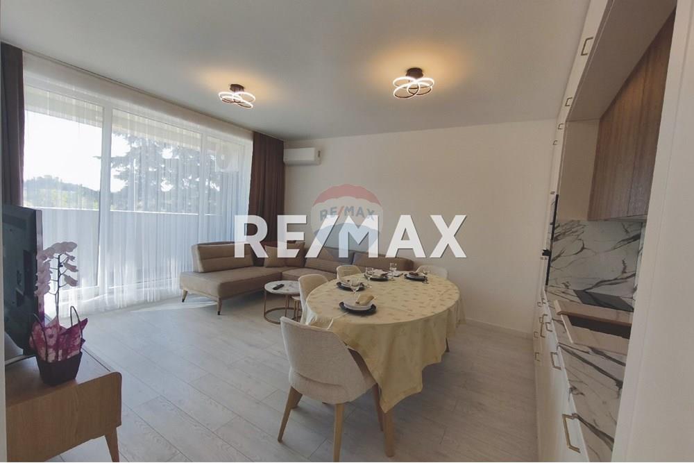 Апартамент - Под наем - гр. Варна, Област Варна, България - 15 (1).jpg - 360391040-53