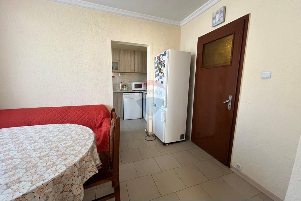 Condo/Apartment - For Sale - Aitos, Burgas, Bulgaria - IMG_4621.jpeg - 360291028-4