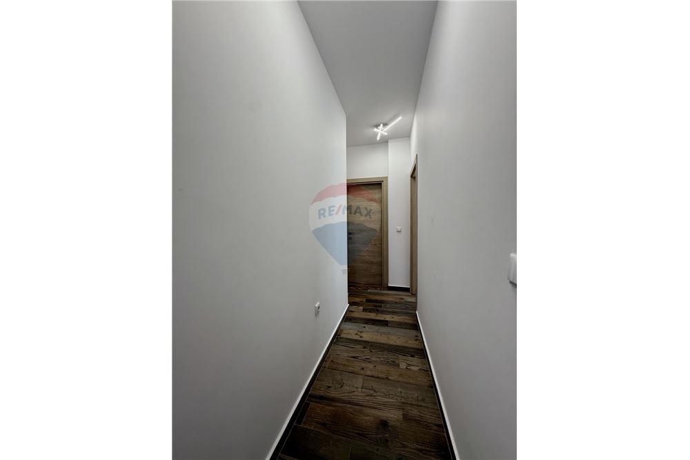 Апартамент - За продажба - гр. Балчик, Област Добрич, България - Г-образен коридор - Коридор - 360321025-234