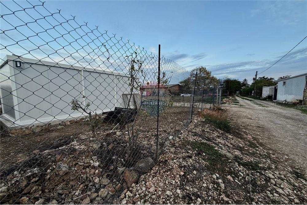 УПИ - За продажба - гр. Балчик, Област Добрич, България - Преместваем обект/ панелен контейнер - Помощно помещение - 360321025-249