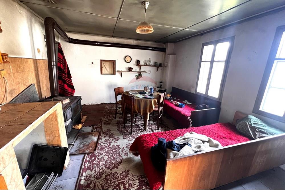 Селска къща - За продажба - гр. Елена, Област Велико Търново, България - 20241104_103448898_iOS.jpg - 360431001-618