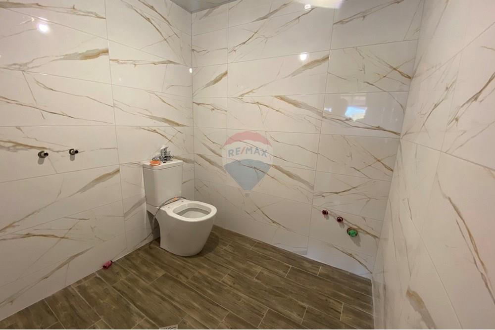 Селска къща - За продажба - с. Ресен, Област Велико Търново, България - viber_изображение_2025-09-19_11-40-14-775.jpg - Баня - 360431001-653