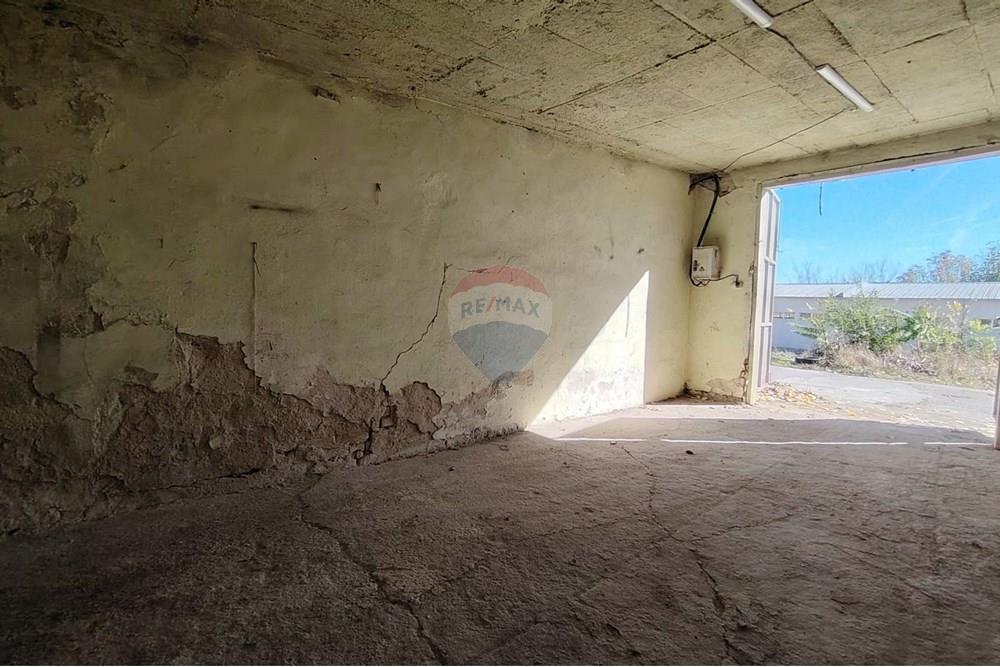 Склад - Под наем - гр. Шумен, Област Шумен, България - viber_изображение_2025-10-29_14-37-55-653.jpg - 360441021-1