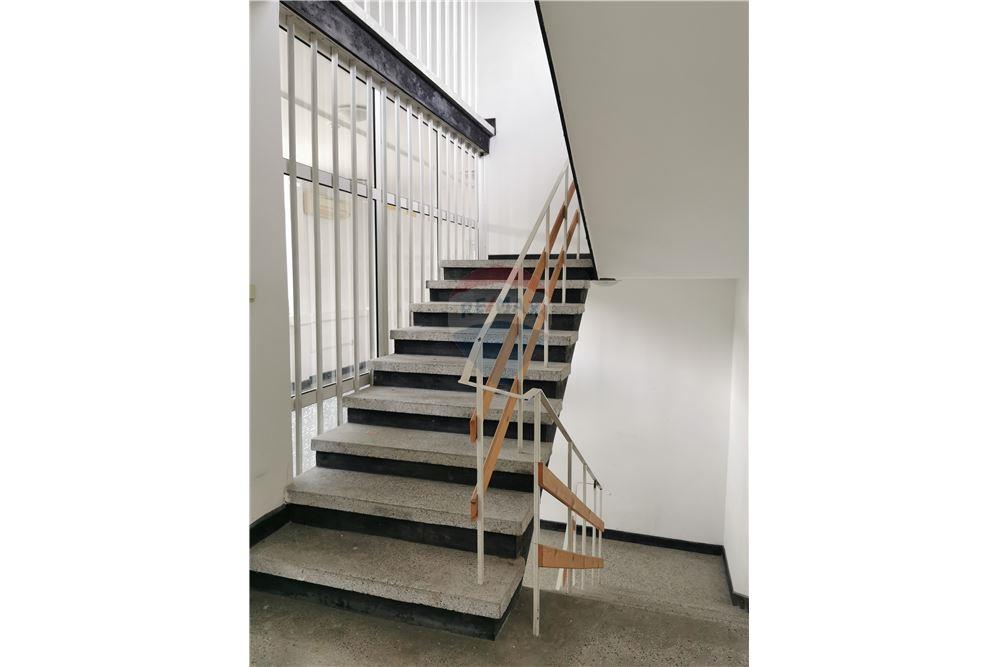 Офис - Под наем - гр. Варна, Област Варна, България - 11 - 360331006-229