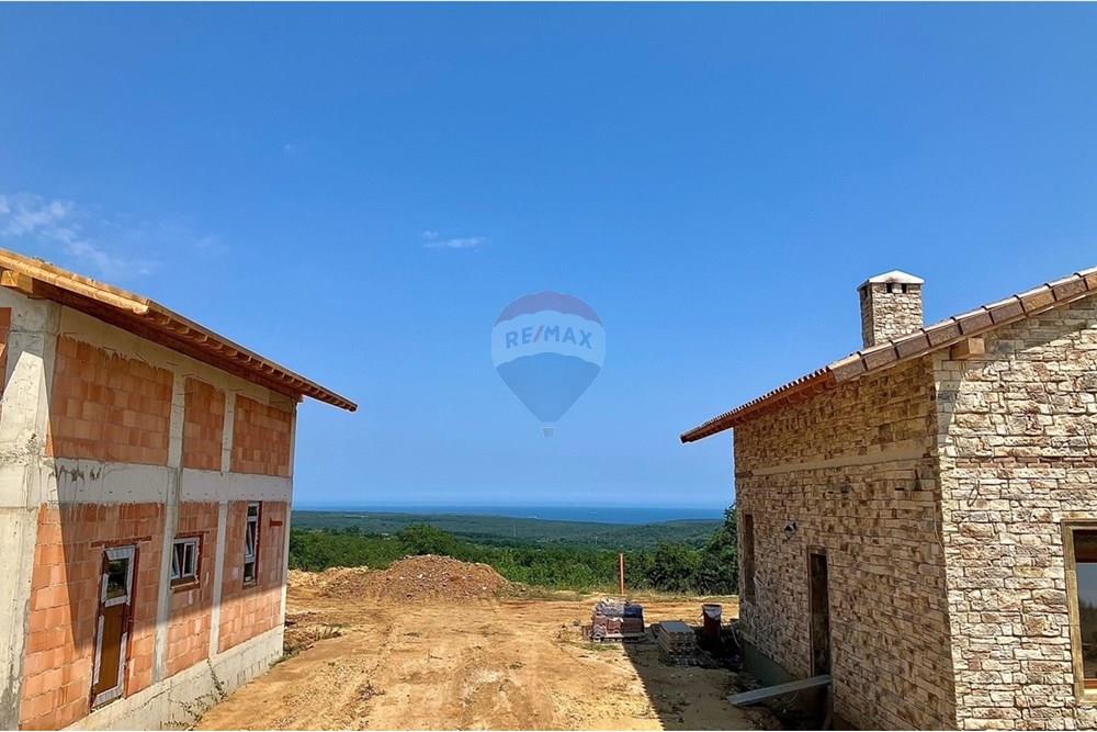 Селска къща - За продажба - с. Приселци, Област Варна, България - thumbnail_IMG_9352.jpg - 360481001-624