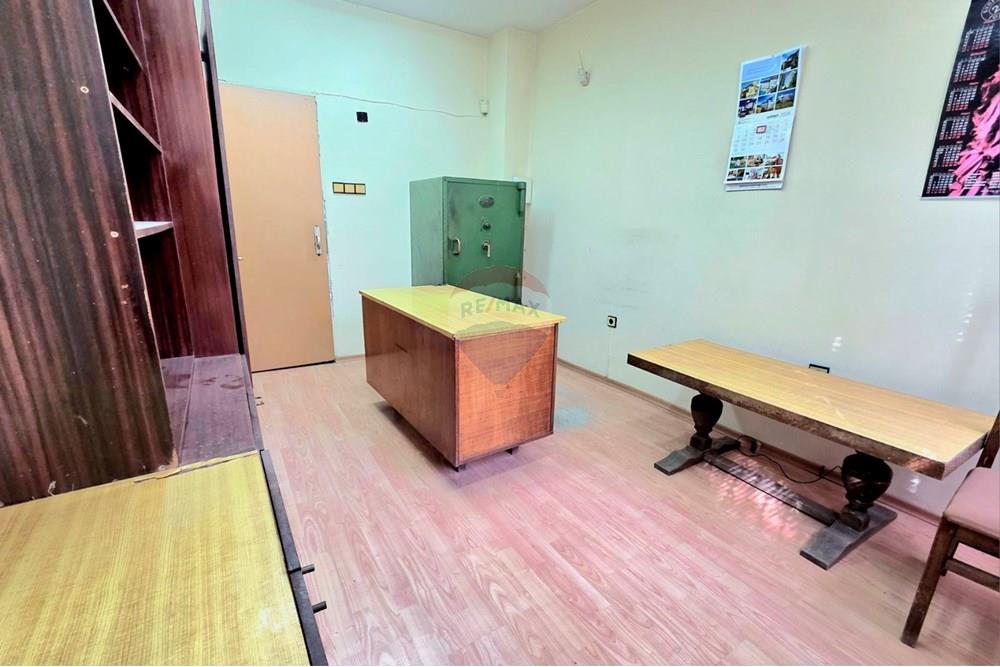 Spaţiu Birouri - De Inchiriat - гр. Варна, Област Варна, България - viber_image_2025-10-22_13-06-49-598.jpg - Office - 360511018-11