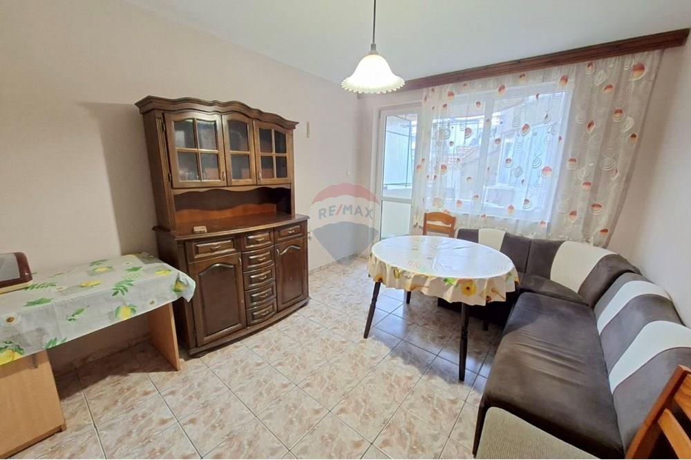 Апартамент - Под наем - гр. Варна, Област Варна, България - 13.jpg - Всекидневна/Трапезария - 360321001-515