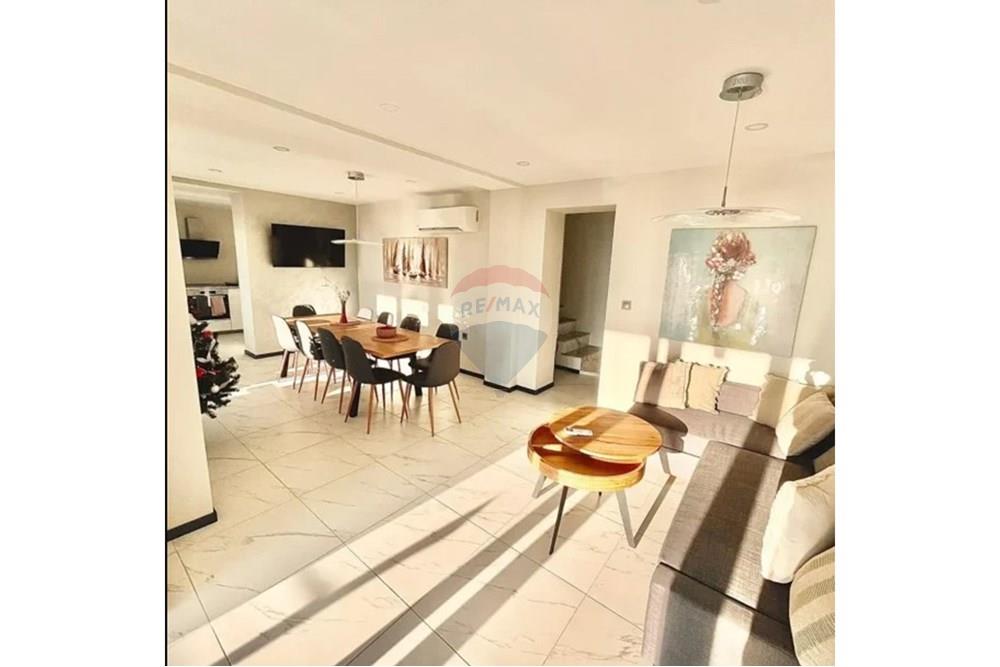 Rivitalo - Myytävänä - гр. Балчик, Област Добрич, България - Screenshot_16.jpg - Olohuone/Ruokailutila - 360321001-508