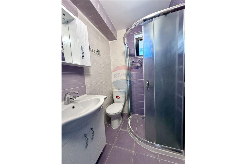 Апартамент - За продажба - гр. Варна, Област Варна, България - Просторна баня и тоалетна в едно помещение - Баня - 360321025-247