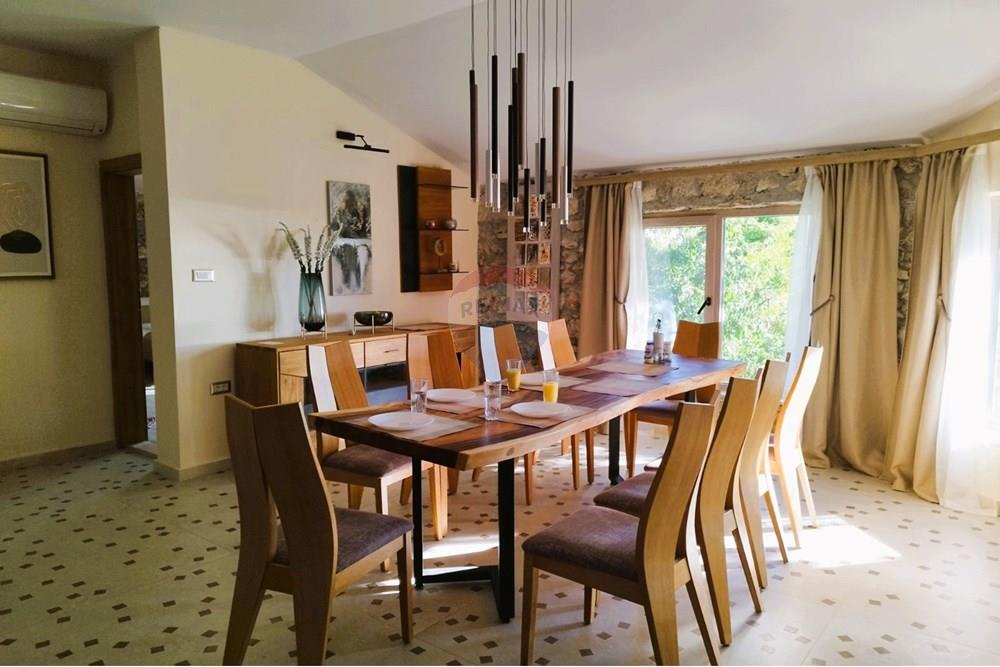 Градска къща - За продажба - гр. Балчик, Област Добрич, България - viber_изображение_2025-10-23_00-17-28-777.jpg - Друга - 360321001-509