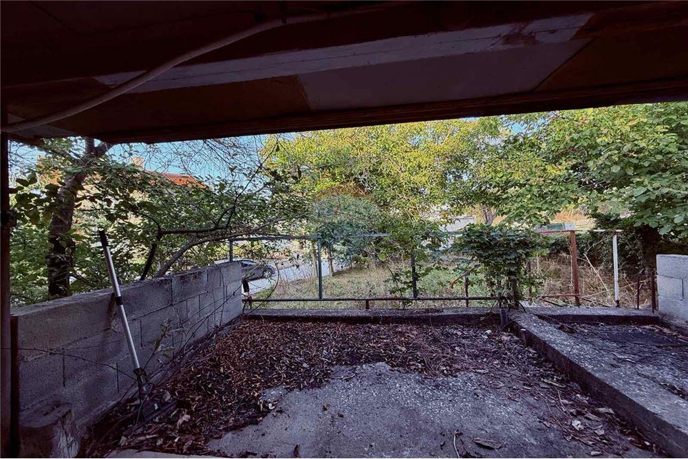 Селска къща - За продажба - с. Кранево, Област Добрич, България - Стара каменна еднофамилна къща на един етаж - Вътрешен двор - 360321025-231