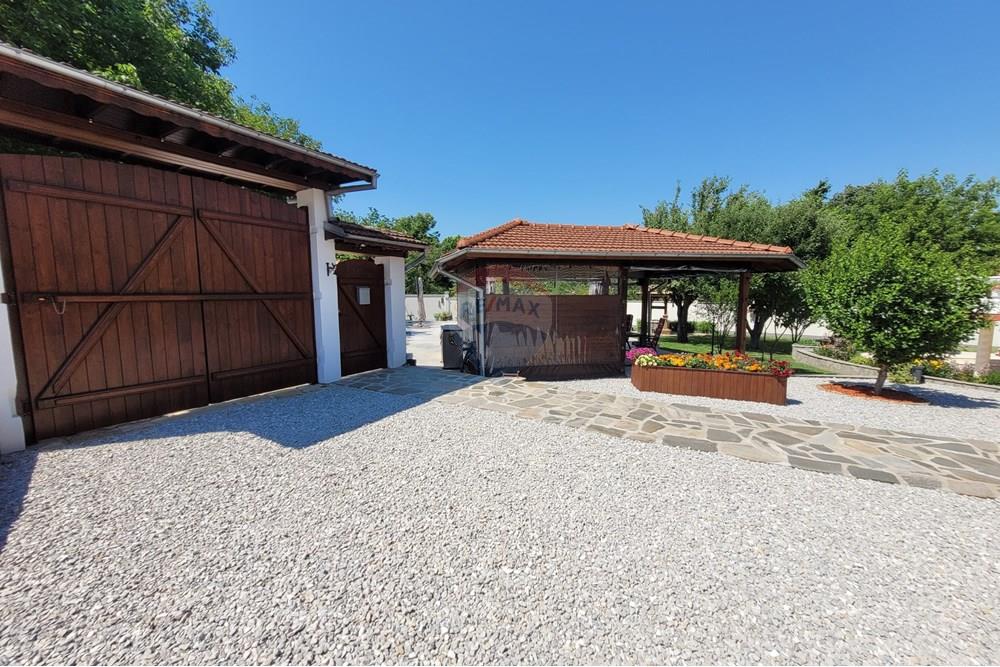 Селска къща - За продажба - с. Поликраище, Област Велико Търново, България - 20250604_110937.jpg - 360431001-496