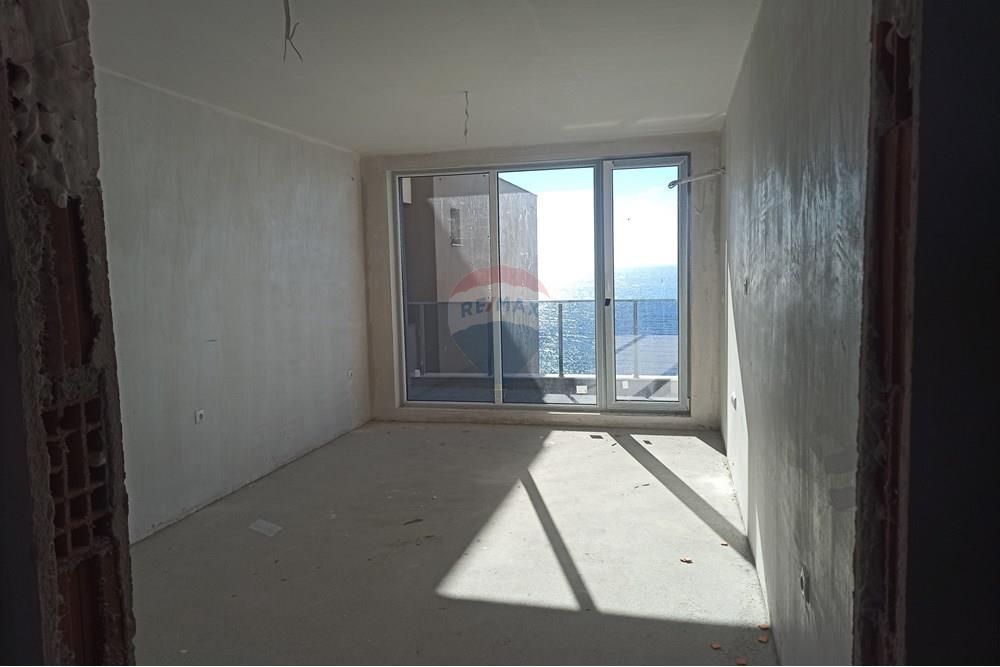 Апартамент - За продажба - гр. Поморие, Област Бургас, България - IMG_20251030_101244.jpg - 360291030-25