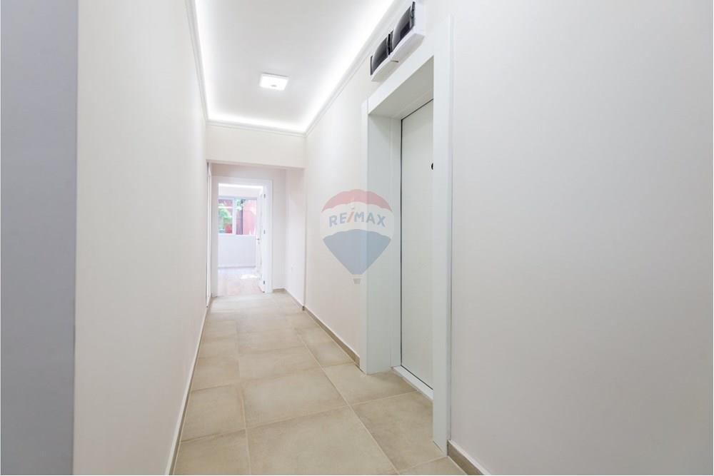 Апартамент - За продажба - гр. Варна, Област Варна, България - viber_изображение_2025-10-19_22-21-27-879.jpg - 360301018-160