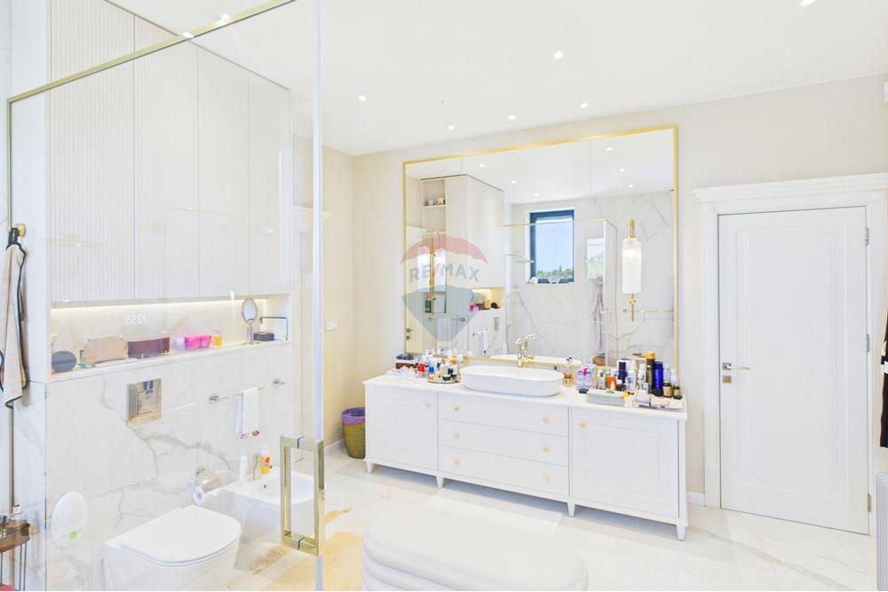 Градска къща - За продажба - гр. София, Област София град, България - CAM02315G0-PR0069-STILL027.jpg - 360241007-111