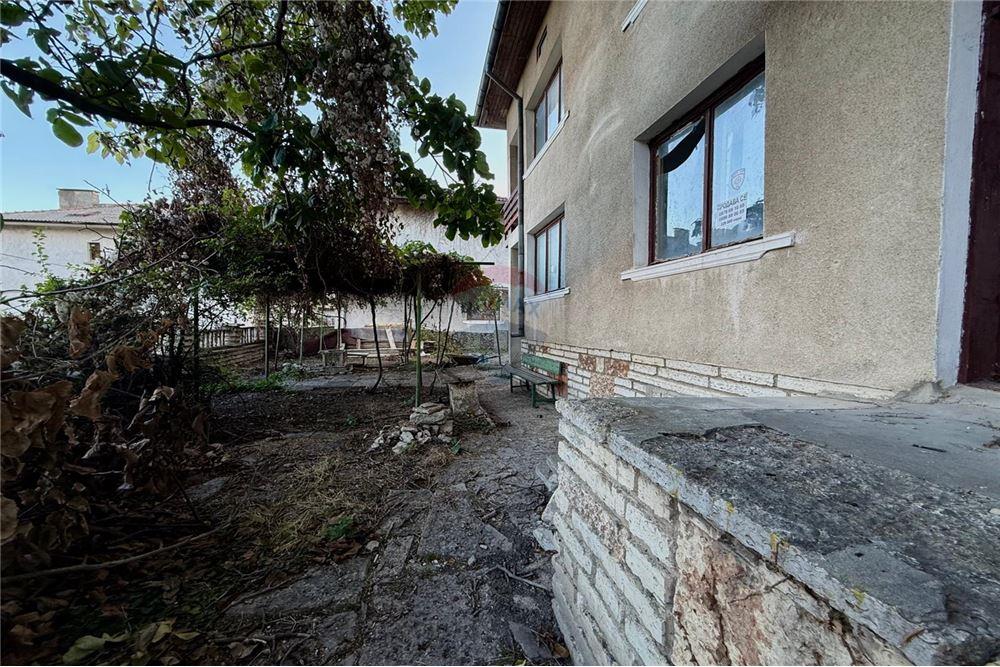 Градска къща - За продажба - гр. Балчик, Област Добрич, България - Двор - Двор - 360321025-243