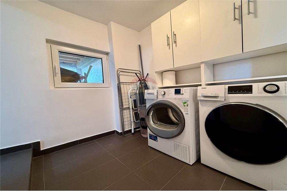 Градска къща - За продажба - гр. Балчик, Област Добрич, България - Мокро помещение - Помощно помещение - 360321025-245