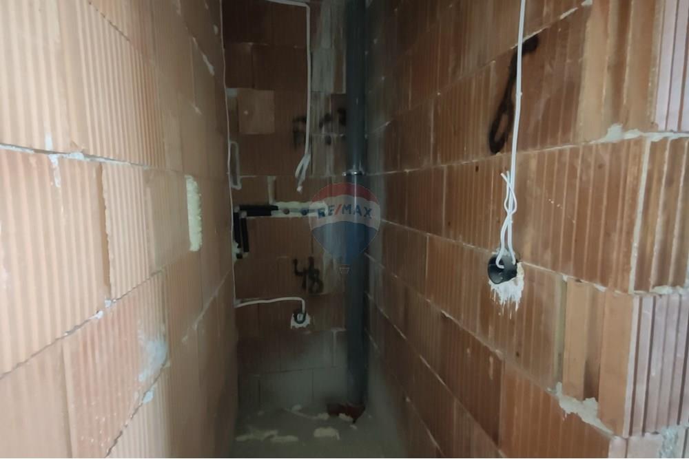 公寓/单元房 - 待售 - гр. Варна, Област Варна, България - viber_изображение_2025-10-28_14-26-54-802.jpg - 洗衣房 - 360511015-16