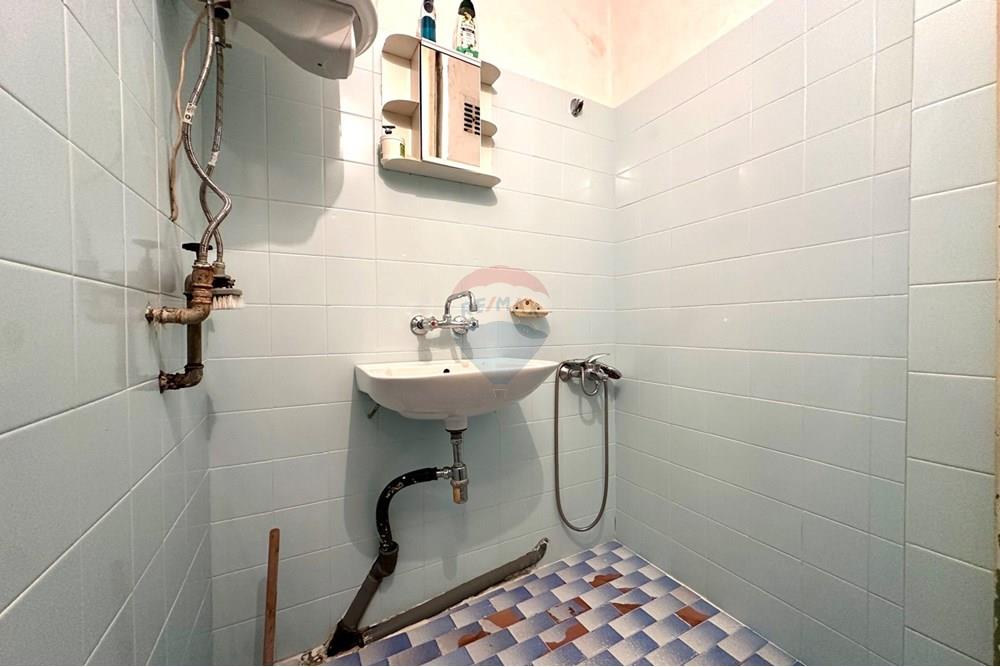 Апартамент - За продажба - гр. Велико Търново, Област Велико Търново, България - viber_изображение_2025-10-24_11-54-01-175.jpg - Баня - 360431008-394