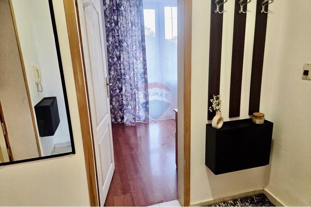 Апартамент - Под наем - гр. Варна, Област Варна, България - 6.jpg - Коридор - 360511003-310