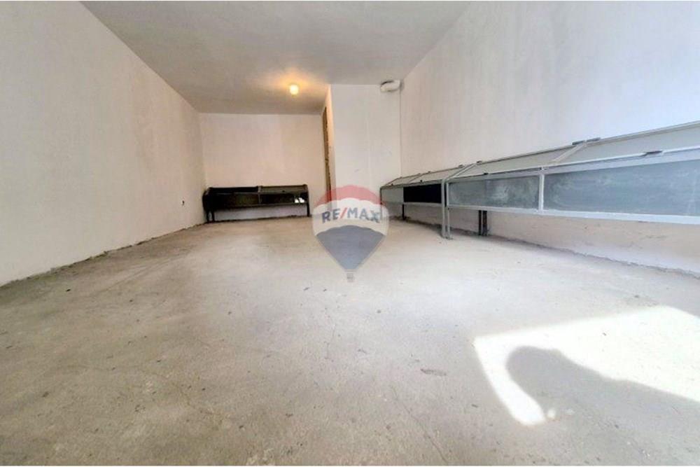 Склад - Под наем - гр. Варна, Област Варна, България - 6.jpg - 360511002-979