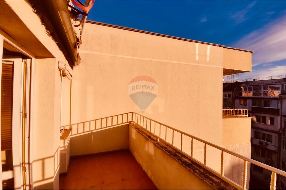 Апартамент - Под наем - гр. Варна, Област Варна, България - Просторна открита тераса/ южна с достъп от двете спални - Тераса - 360321025-248