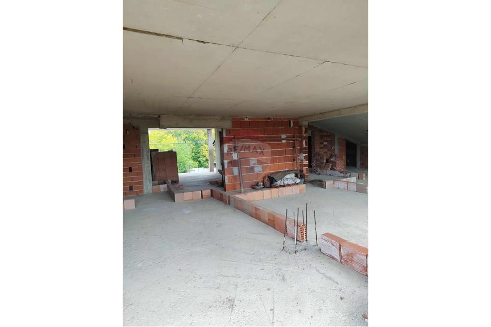 Селска къща - За продажба - с. Златитрап, Област Пловдив, България - 1e99d28e-658f-4f1e-be69-a36fa1beb2bc.jpg - 360261008-118