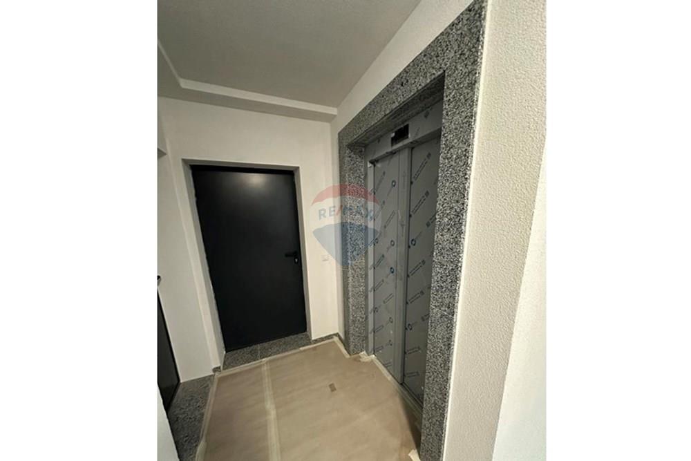 Апартамент - За продажба - гр. Варна, Област Варна, България - Асансьор.jpg - 360301019-39