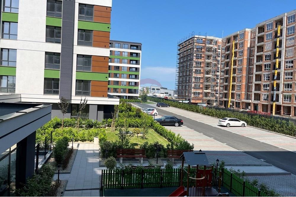 Condo/Apartment - For Sale - Burgas, Burgas, Bulgaria - 0-02-05-5a4fbbf868eb6c5e163cf24ad073a99e0357768d553dac532fef104b0168867e_53a373813b531d60.jpg - 360291028-9