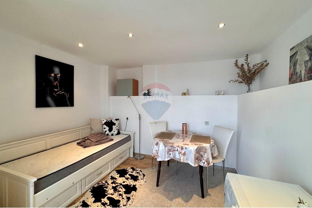 Venkovský dům - Prodej - с. Червена вода, Област Русе, България - IMG_3301.JPEG - Dětský pokoj - 360451033-97