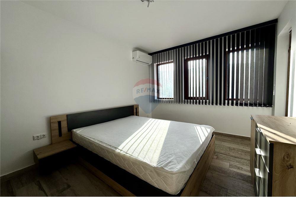 Апартамент - За продажба - гр. Балчик, Област Добрич, България - Втора спалня с излаз към открита обща тераса /запад/ - Спалня - 360321025-234