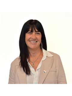 Carina Marinozzi - RE/MAX Ultra