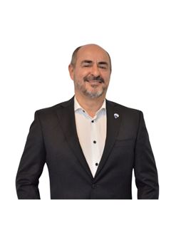 Juan Manuel Zavala - RE/MAX Ultra