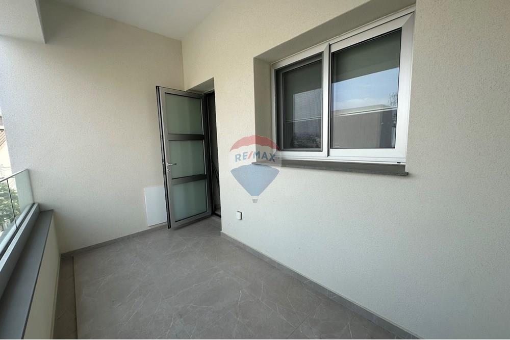 住宅 - 公寓/单元房 - Agios Georgios, Limassol - CY - viber_image_2025-07-15_17-17-34-465.jpg - 480031152-165