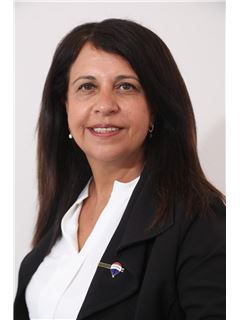 נילי ברגמן Nili Bergman - רי/מקס חזון - RE/MAX Vision