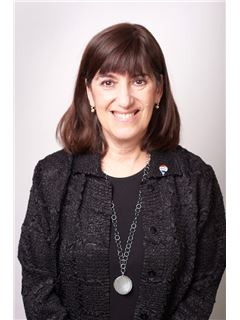 Orna Even Parker - רי/מקס חזון - RE/MAX Vision